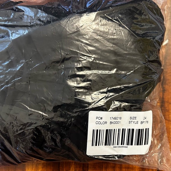 NWT J. Crew Ruched Sweetheart One-Piece Swimsuit Black Size 24 - Picture 10 of 10